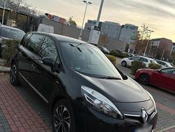 Schwarz Gebraucht 2014 Renault Scénic Bose Edition Van / Kleinbus | 5.100 € (Guter Preis)