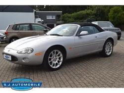 Silber Gebraucht 2001 Jaguar XKR Cabrio | 21.980 € (Etwas zu teuer)