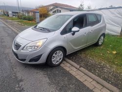Silber Gebraucht 2011 Opel Meriva Innovation Van / Kleinbus | 4.799 € (Fairer Preis)
