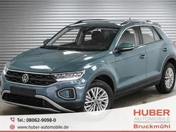 Petroleum blue metallic (z3) Gebraucht 2024 VW T-Roc Life SUV | 25.790 € (Superpreis)