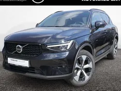 Schwarz / onyx schwarz (metallic) Gebraucht 2024 Volvo XC40 Plus SUV | 37.990 € (Guter Preis)
