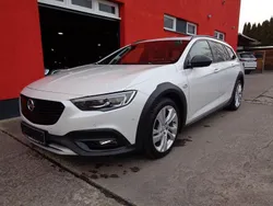Weiß Gebraucht 2018 Opel Insignia Country Tourer Exklusiv Kombi | 13.900 € (Guter Preis)