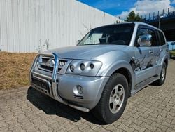Silber Gebraucht 2006 Mitsubishi Pajero SUV | 3.999 €