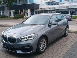 Grau Gebraucht 2023 BMW 118 Sport Line Kleinwagen | 23.999 € (Guter Preis)