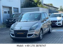 Stone Gebraucht 2011 Renault Scénic III Dynamique Van / Kleinbus | 5.999 € (Fairer Preis)