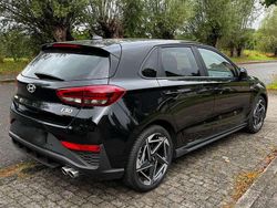 Schwarz Gebraucht 2024 Hyundai i30 N Line Limousine | 27.450 € (Fairer Preis)