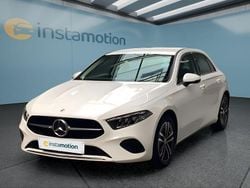 Weiß Gebraucht 2024 Mercedes A180 Limousine | 28.599 € (Fairer Preis)
