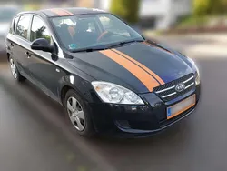 Schwarz Gebraucht 2008 Kia Ceed LX Limousine | 2.700 € (Etwas zu teuer)