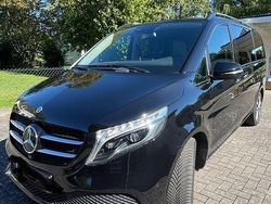Schwarz Gebraucht 2021 Mercedes V300 Avantgarde Van / Kleinbus | 49.600 € (Guter Preis)