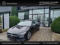 Unilack nachtschwarz Gebraucht 2023 Mercedes A180 Limousine | 23.600 € (Guter Preis)