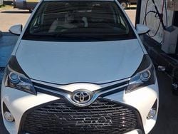 Weiß Gebraucht 2014 Toyota Yaris Kleinwagen | 9.999 € (Fairer Preis)