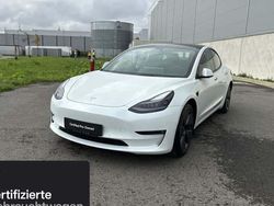 Weiß Gebraucht 2021 Tesla Model 3 Long Range RWD Limousine | 31.500 € (Teuer)