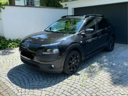 Schwarz Gebraucht 2016 Citroën C4 Cactus Shine Edition Kleinwagen | 7.900 € (Fairer Preis)