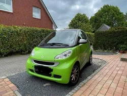Grün Gebraucht 2011 Smart ForTwo Coupé Passion Coupé | 2.200 € (Superpreis)