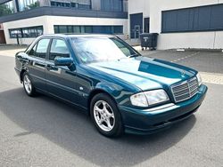 Grün Gebraucht 1998 Mercedes C200 Limousine | 5.990 € (Teuer)