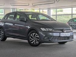 Grau Gebraucht 2023 VW Polo Life Kleinwagen | 15.499 € (Guter Preis)