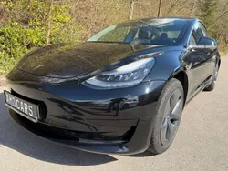 Schwarz Gebraucht 2020 Tesla Model 3 Standard Range Limousine | 18.135 € (Guter Preis)