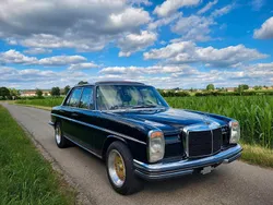 Schwarz Gebraucht 1972 Mercedes W114 Limousine | 16.500 €