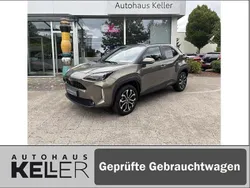 Manganbronze metallic Gebraucht 2024 Toyota Yaris Cross Team SUV | 26.960 € (Fairer Preis)