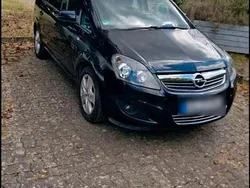 Schwarz Gebraucht 2011 Opel Zafira Van / Kleinbus | 4.750 € (Guter Preis)
