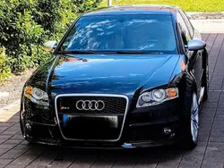 Schwarz Gebraucht 2006 Audi RS4 Exclusive Limousine | 49.500 €