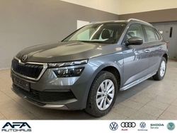 Graphitegrau metallic Gebraucht 2023 Skoda Kamiq Style SUV | 19.881 € (Guter Preis)