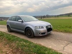 Silber Gebraucht 2005 Audi A3 Sportback Ambition Kleinwagen | 2.200 € (Superpreis)