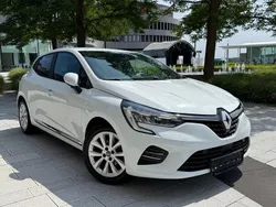 Weiß Gebraucht 2020 Renault Clio V Limousine | 12.100 € (Fairer Preis)