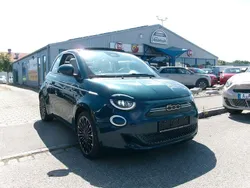 Grün Gebraucht 2023 Fiat 500e La Prima Cabrio | 24.980 € (Fairer Preis)