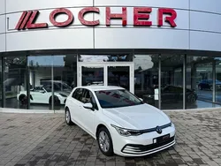 Weiss Gebraucht 2023 VW Golf VIII Life Limousine | 25.390 € (Fairer Preis)