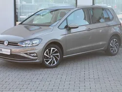 Gold Gebraucht 2018 VW Golf VII Join Limousine | 18.298 € (Guter Preis)
