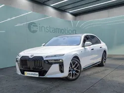 Weiß Gebraucht 2024 BMW 740 Limousine | 112.599 €