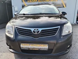 Schwarz Gebraucht 2011 Toyota Avensis Edition Kombi | 4.798 € (Guter Preis)