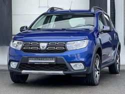 Blau Gebraucht 2020 Dacia Sandero Celebration Limousine | 11.990 € (Fairer Preis)