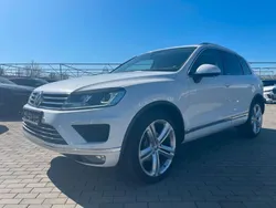 Weiß Gebraucht 2017 VW Touareg Executive SUV | 17.990 €