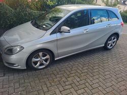 Silber Gebraucht 2014 Mercedes B180 Van / Kleinbus | 12.500 € (Fairer Preis)