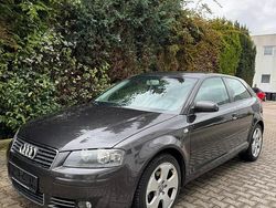 Grau Gebraucht 2003 Audi A3 Limousine | 2.350 € (Etwas zu teuer)