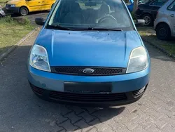 Blau Gebraucht 2003 Ford Fiesta Kleinwagen | 1.900 € (Fairer Preis)