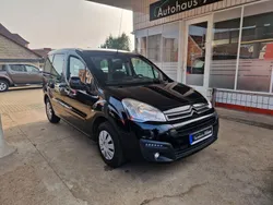 Schwarz Gebraucht 2015 Citroën Berlingo SELECTION Van / Kleinbus | 8.499 € (Fairer Preis)
