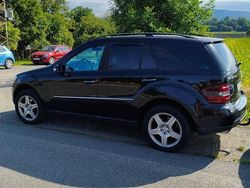 Schwarz Gebraucht 2006 Mercedes ML320 SUV | 12.000 € (Teuer)