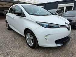 Weiß Gebraucht 2013 Renault Zoe Kleinwagen | 3.990 € (Fairer Preis)