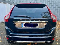 Schwarz Gebraucht 2015 Volvo XC60 Summum SUV | 19.900 € (Fairer Preis)