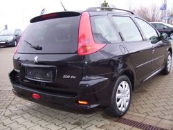 Schwarz Gebraucht 2003 Peugeot 206 Tendance Kombi | 4.480 €