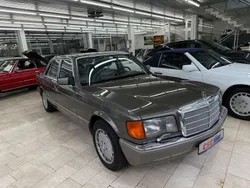 Anthrazitgrau metallic (172u) Gebraucht 1988 Mercedes S560 SE Limousine | 19.560 €