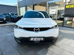 Weiß Gebraucht 2023 Mazda MX30 Ad'Vantage SUV | 16.800 € (Superpreis)