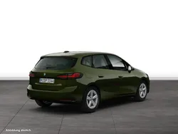 Grün Gebraucht 2024 BMW 218 Active Tourer Van / Kleinbus | 37.199 € (Fairer Preis)