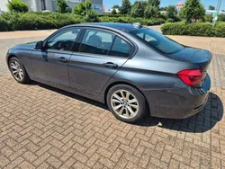 Grau Gebraucht 2018 BMW 318 Sport Line Limousine | 16.200 € (Fairer Preis)