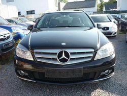 Schwarz Gebraucht 2010 Mercedes C200 Avantgarde Kombi | 5.270 € (Fairer Preis)