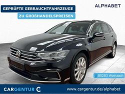 Deep black perleffekt (metallic) Gebraucht 2021 VW Passat Kombi | 20.890 € (Guter Preis)