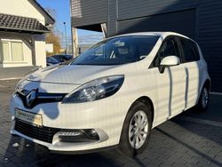Weiß Gebraucht 2014 Renault Scénic III Initiale Paris Van / Kleinbus | 8.470 € (Etwas zu teuer)